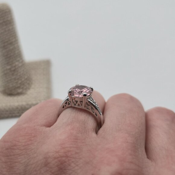 Size 8.25 Sterling Silver Bright Round Pink Cubic Zirconia Gem Ring A4007 - Picture 5 of 9
